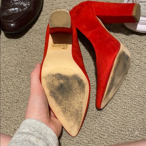 Worn once iris c red block heal - Picture 2 of 2